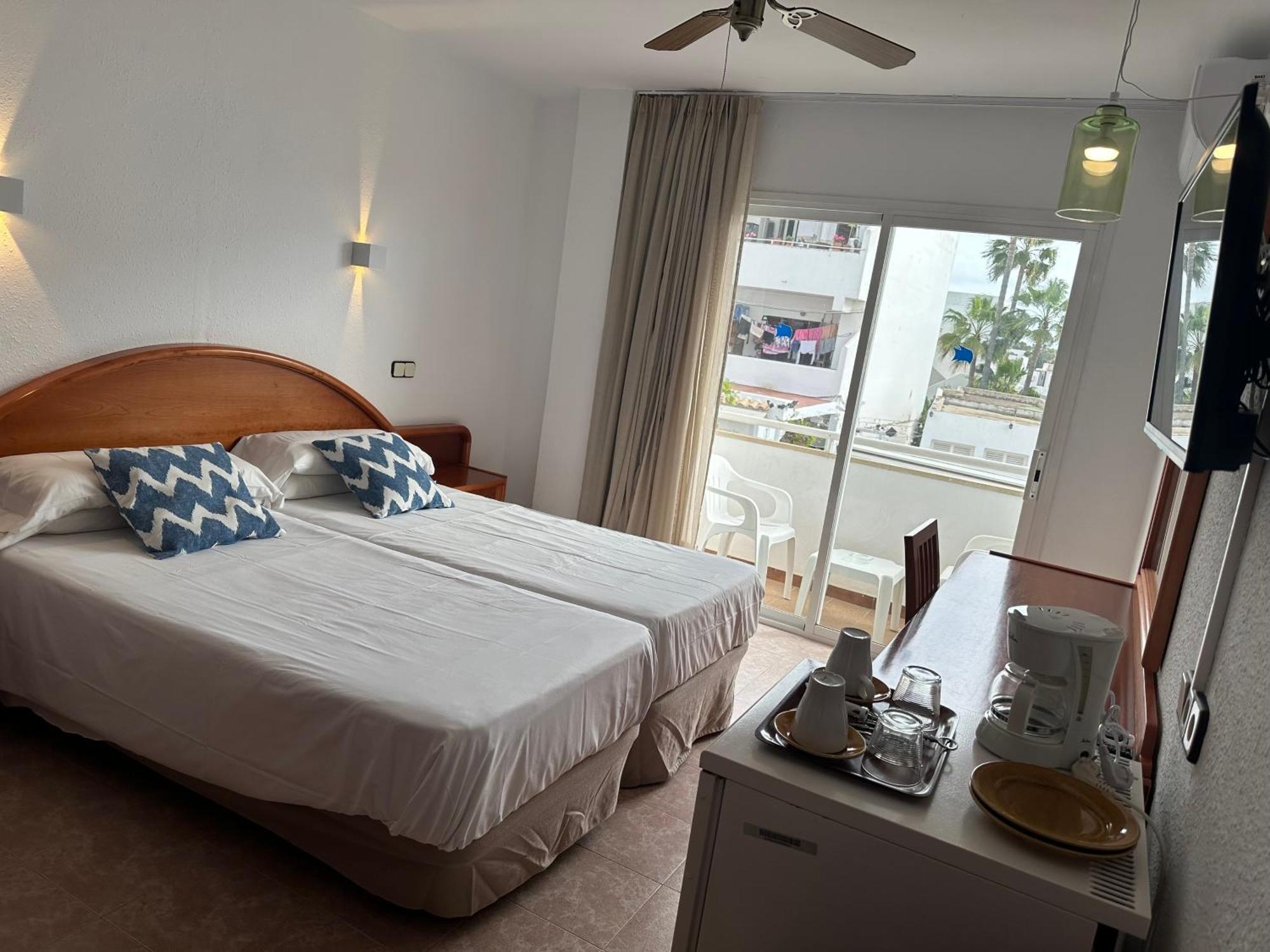 Hostal De La Caravel-La Cala d'Or  Luaran gambar