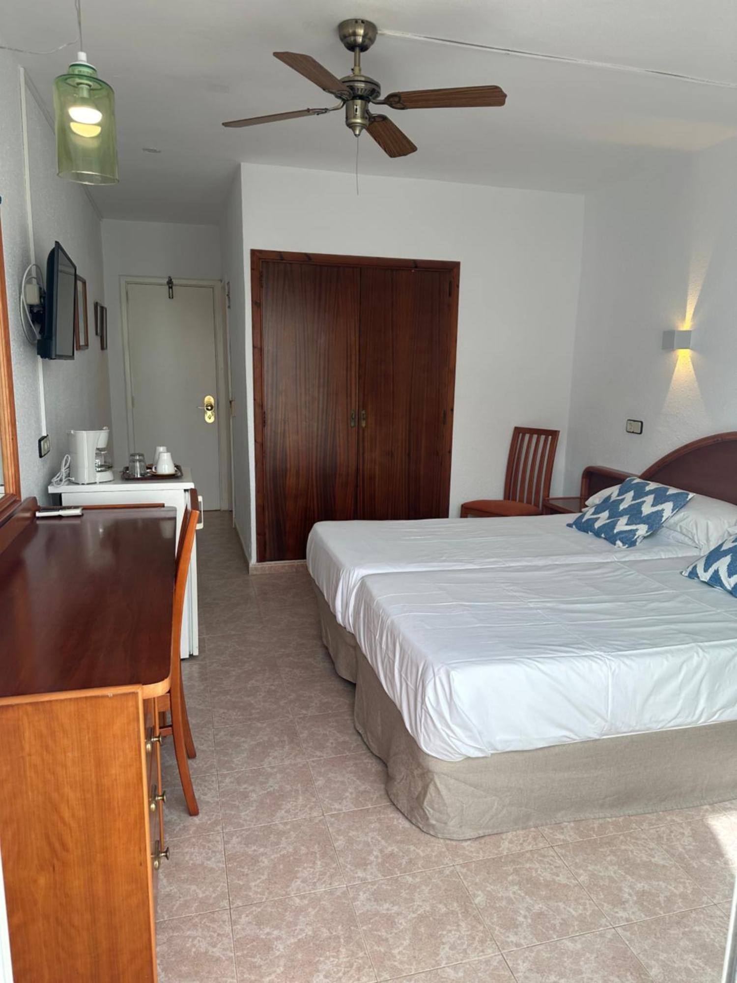 Hostal De La Caravel-La Cala d'Or  Luaran gambar