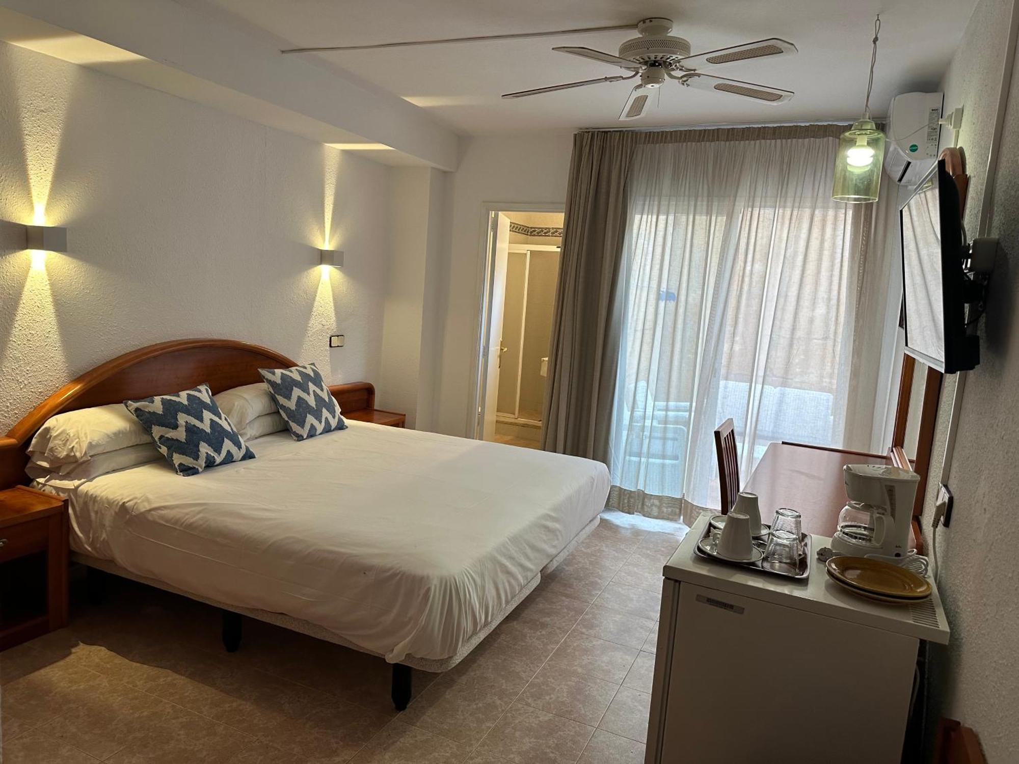 Hostal De La Caravel-La Cala d'Or  Luaran gambar